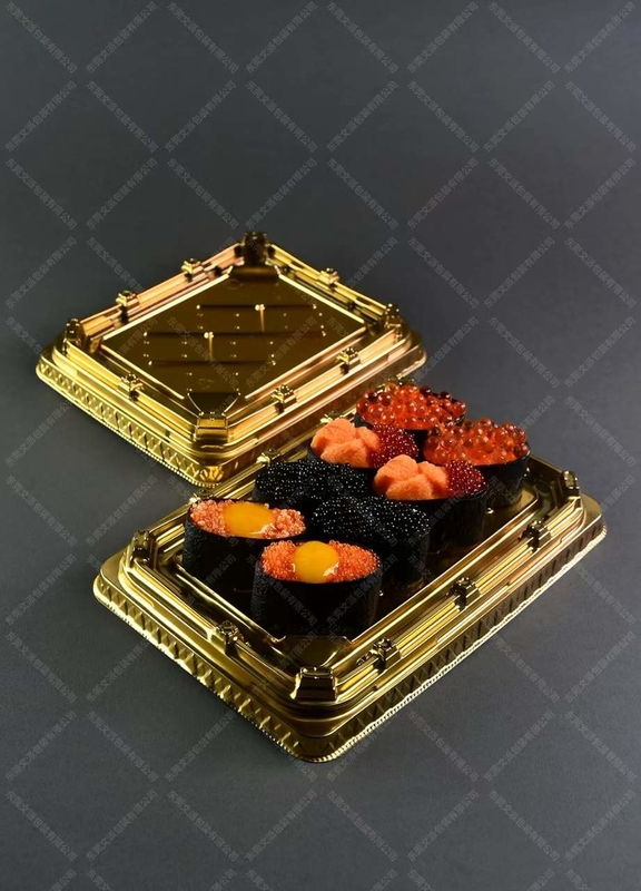 Traditionele Japanse sushi doos in plastic voor voedsel en fruit