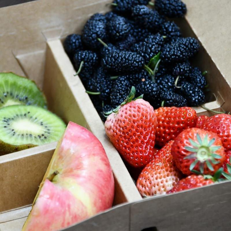 Beste en goedkoopste 4 compartiment wegwerpcompartiment maaltijdvoorbereidingscontainer Multi Grid Kraft Paper Lunch Box