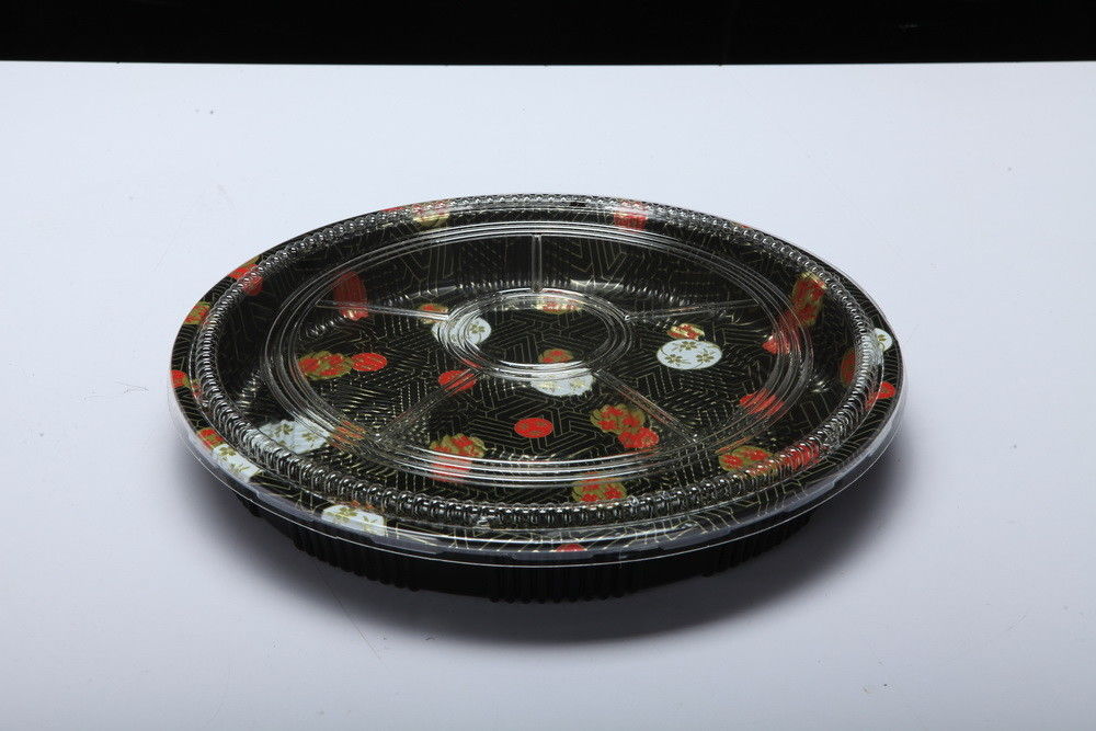 De beschikbare plastic dienbladdoos, rond sushidienblad, haalt voedseldienblad weg