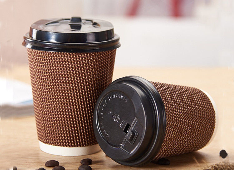 90mm Mond Drie Lagen plooide Beschikbare Koffiekoppen 16oz