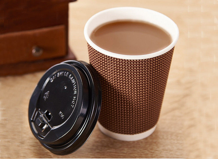90mm Mond Drie Lagen plooide Beschikbare Koffiekoppen 16oz
